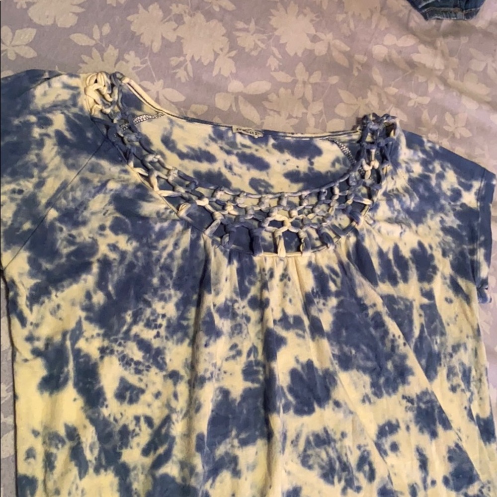 Women’s blouse